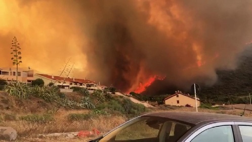 https://www.ragusanews.com/immagini_articoli/27-07-2021/1627397793-sicilia-in-aiuto-della-sardegna-devastata-dai-roghi-foto-video-3-280.jpg