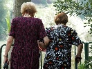 https://www.ragusanews.com/immagini_articoli/27-10-2023/ragusa-raggira-due-anziane-sorelle-zitelle-e-si-fa-intestare-tutto-100.jpg