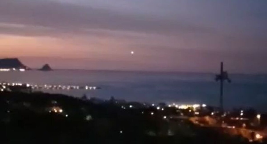 https://www.ragusanews.com/immagini_articoli/28-02-2022/ufo-a-trabia-pianeta-alieni-o-drone-spia-video-500.jpg