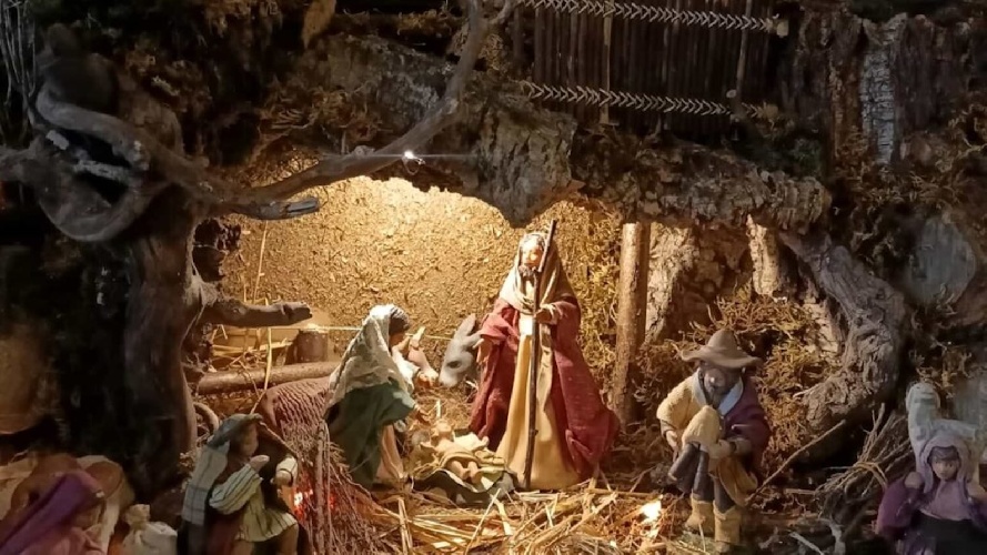 https://www.ragusanews.com/immagini_articoli/28-11-2024/al-via-la-43esima-edizione-il-presepe-negli-iblei-500.jpg