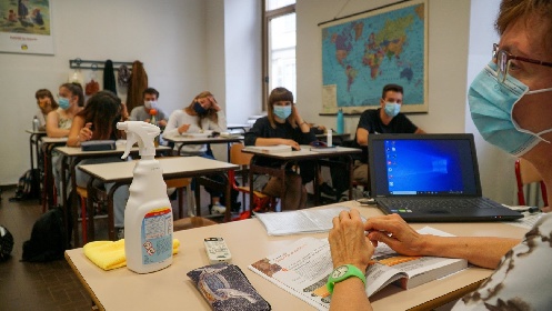 https://www.ragusanews.com/immagini_articoli/30-06-2021/no-vax-sicilia-record-nel-personale-scolastico-oltre-61mila-non-vaccinati-280.jpg