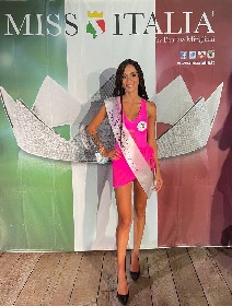 https://www.ragusanews.com/immagini_articoli/30-07-2021/1627645879-miss-italia-in-sicilia-le-nuove-selezioni-foto-7-280.jpg