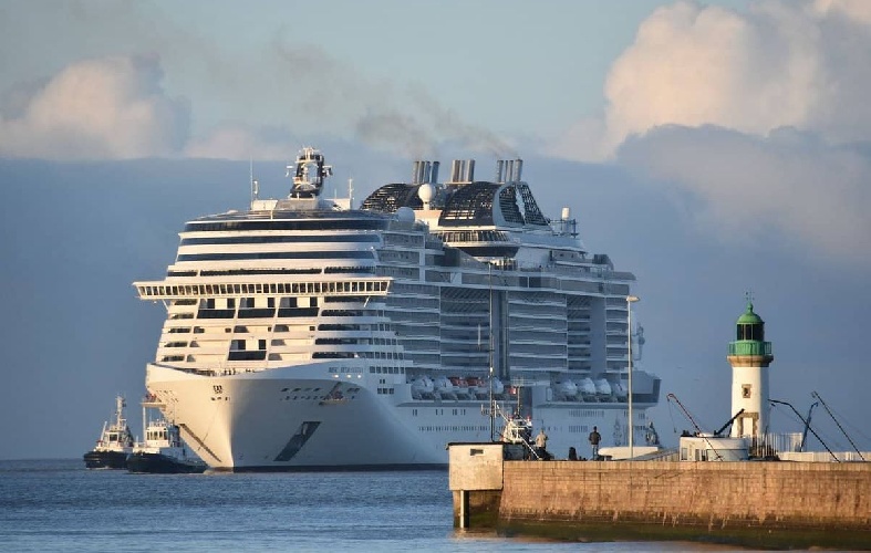 https://www.ragusanews.com/immagini_articoli/30-09-2021/pozzallo-dopo-due-anni-le-navi-da-crociera-tornano-in-porto-500.jpg