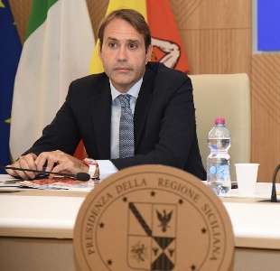 https://www.ragusanews.com/immagini_articoli/30-11-2024/chiesti-due-anni-per-luca-sammartino-300.jpg